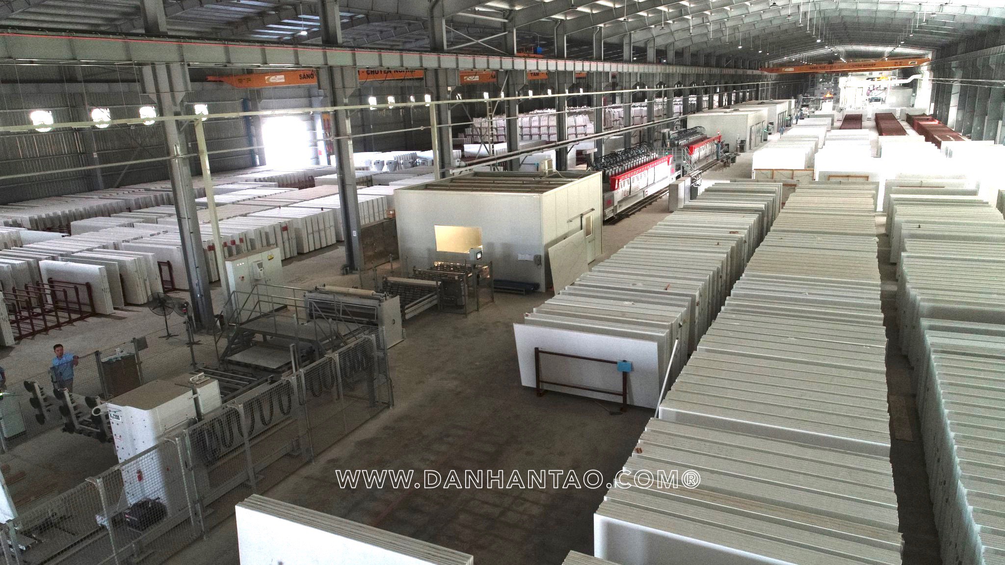 Nên chọn dòng đá nào không bị ngấm ố cho căn bếp?